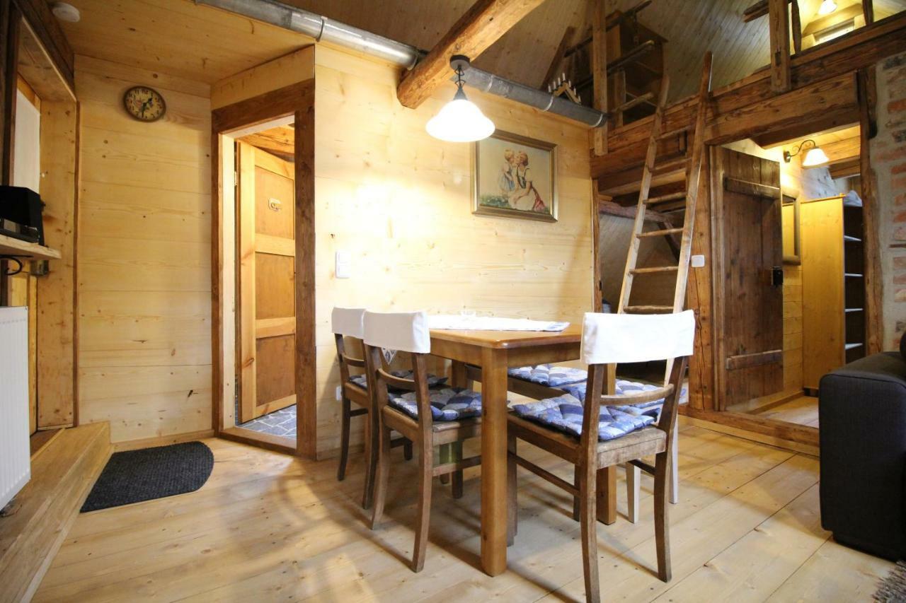 Ferienhaus Anno Dazumal, Wie Zu Opa'S Zeiten Klingenthal Exterior photo